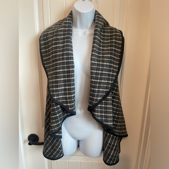 Alter'd State Lawson Open Waterfall Vest NWT - Picture 4 of 12